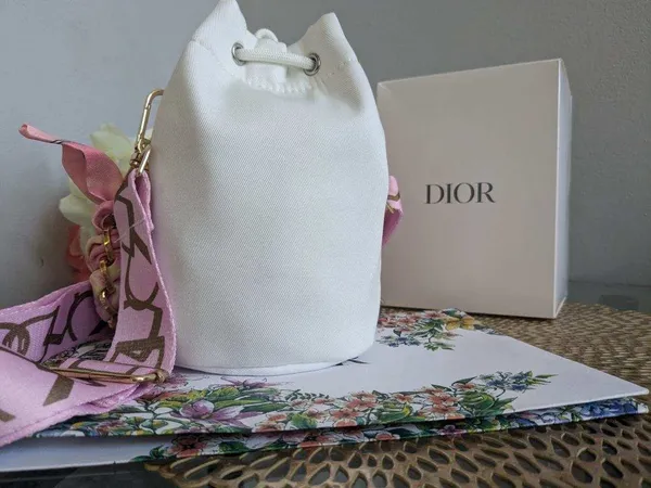 Dior Beauty Pouch - Image 2