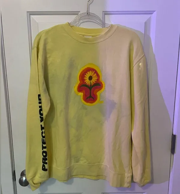Deadstock Petals and Peacocks Protect your energy Sweatshirt unisex - Image 3