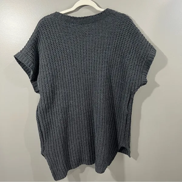 POL gray Chunky Chenille Knit Short Sleeve V-Neck Sweater Top Size M - Image 5