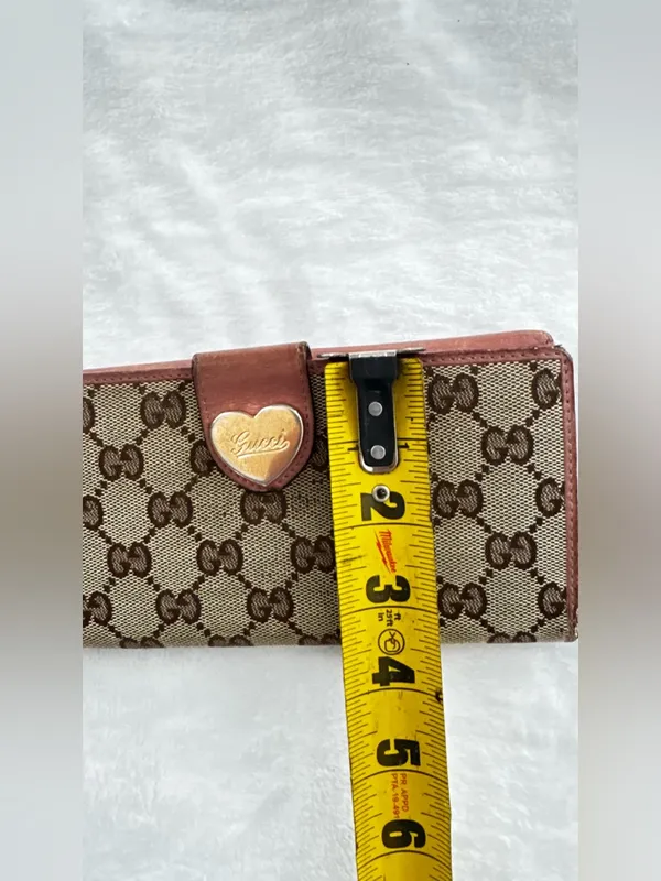 Gucci Vintage Pink Brown & Beige Monogram Canvas Heart Snap Wallet - Image 9