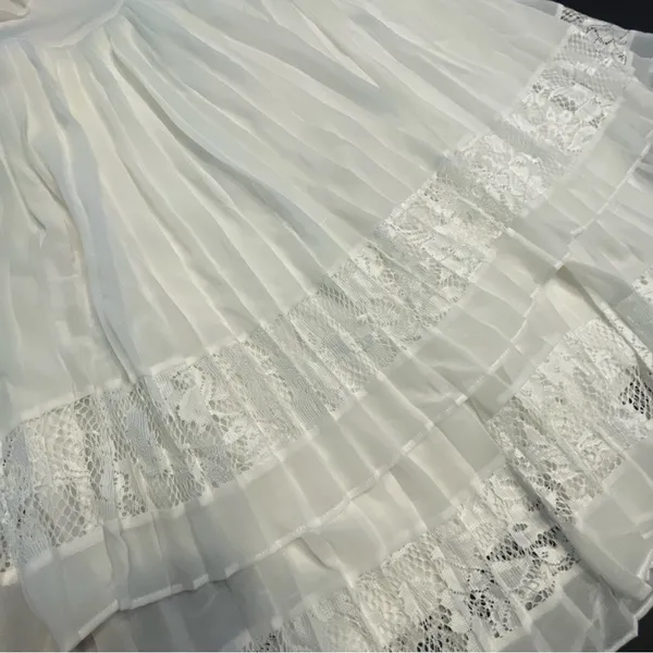 French Connection Women’s Dress Size 4. Lace. Pleated. Elegant. Light. XS - Image 12