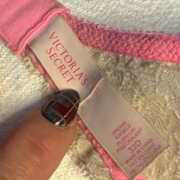 Victoria's Secret Pink and Cream Lace Bra 32-D. - Image 4