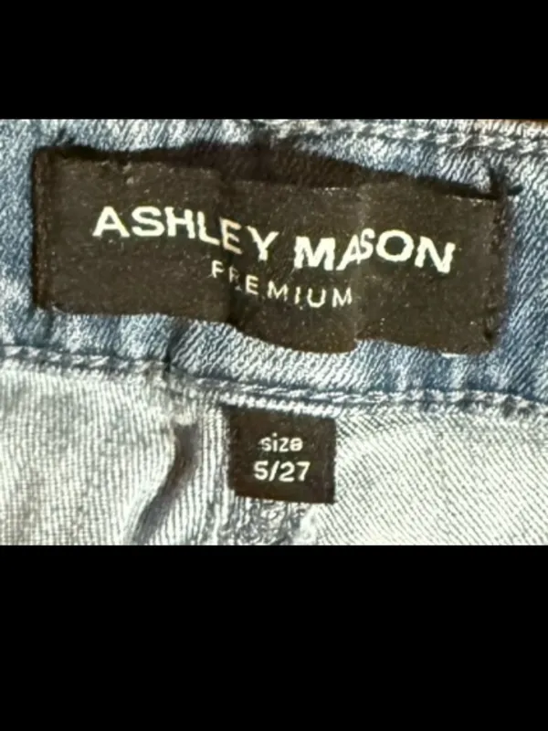 Ashley Mason embroidered flare legged jeans. Size 5/27" - Image 6