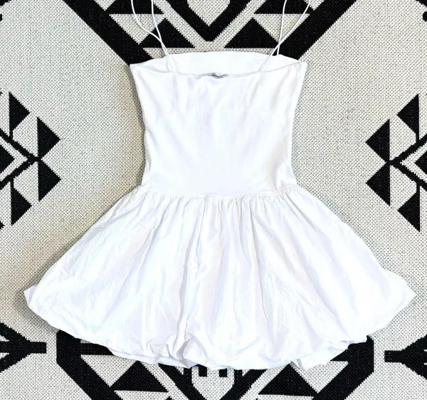 Zara Mixed Ribbed Poplin Balloon Mini Dress in White Medium - Image 12