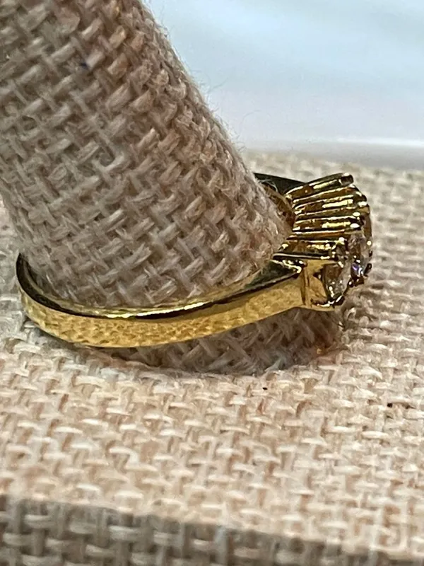 Vintage Gold Tone 4-Stone Clear Rhinestone Ring Size 8.75 - Image 2