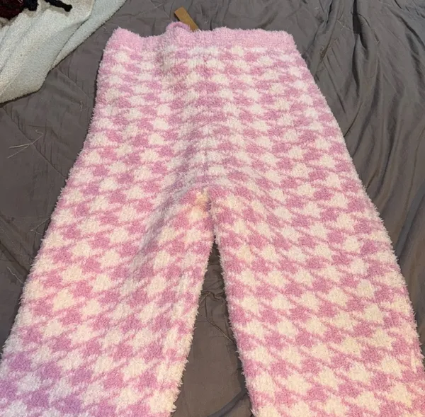 Skims Cozy Knit Jogger Limited Edition 'Petal Houndstooth' Size: S/M - Image 7