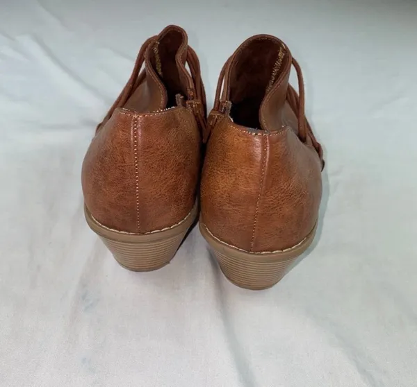 Boots Brown Size 9.5 - Image 6