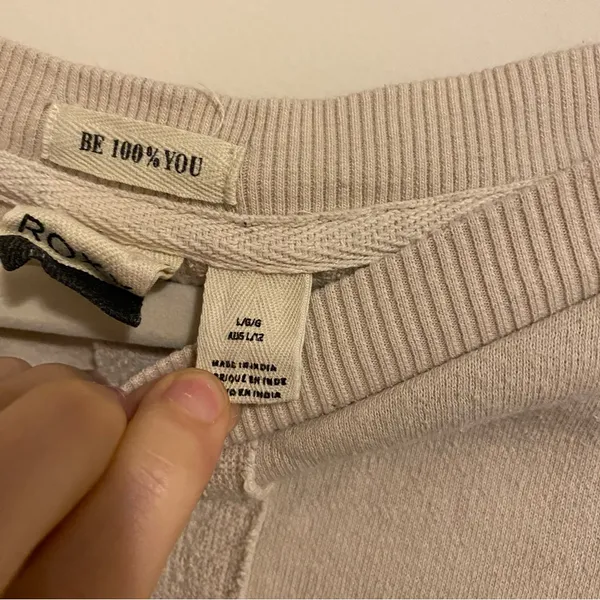 Roxy Tan Textured Crewneck Size Large - Image 8
