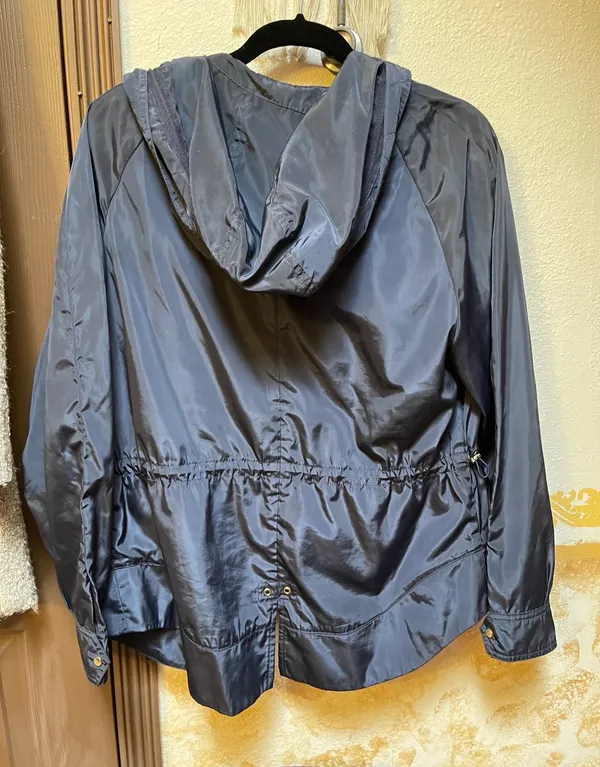 Windbreaker - Image 5