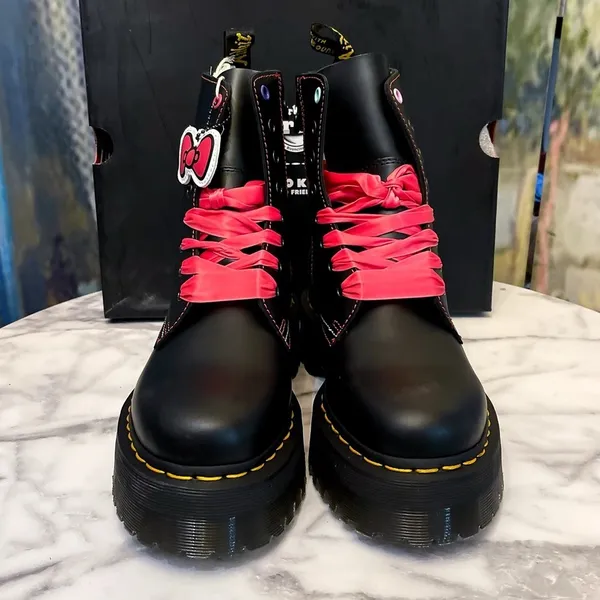 Dr.‎ Martens Jadon Hello Kitty Friends Leather Platform Boots Black US 7 NIB - Image 3