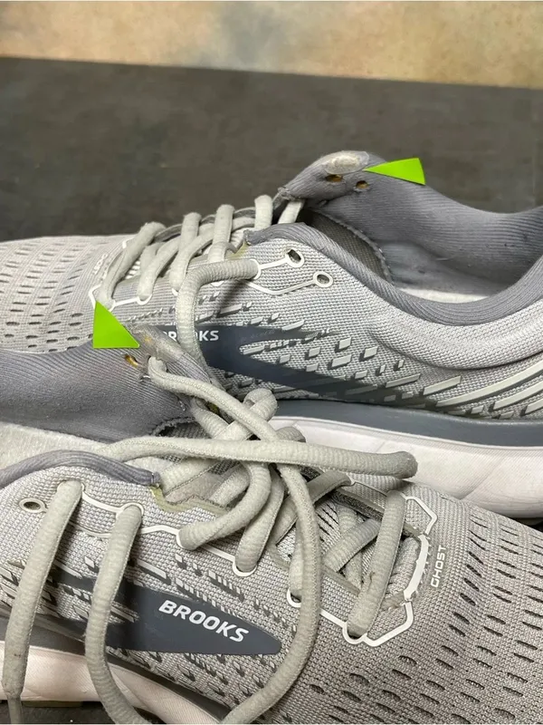 Brooks Ghost 13 Women's Gray Running Shoes Size 7.5B - Image 2
