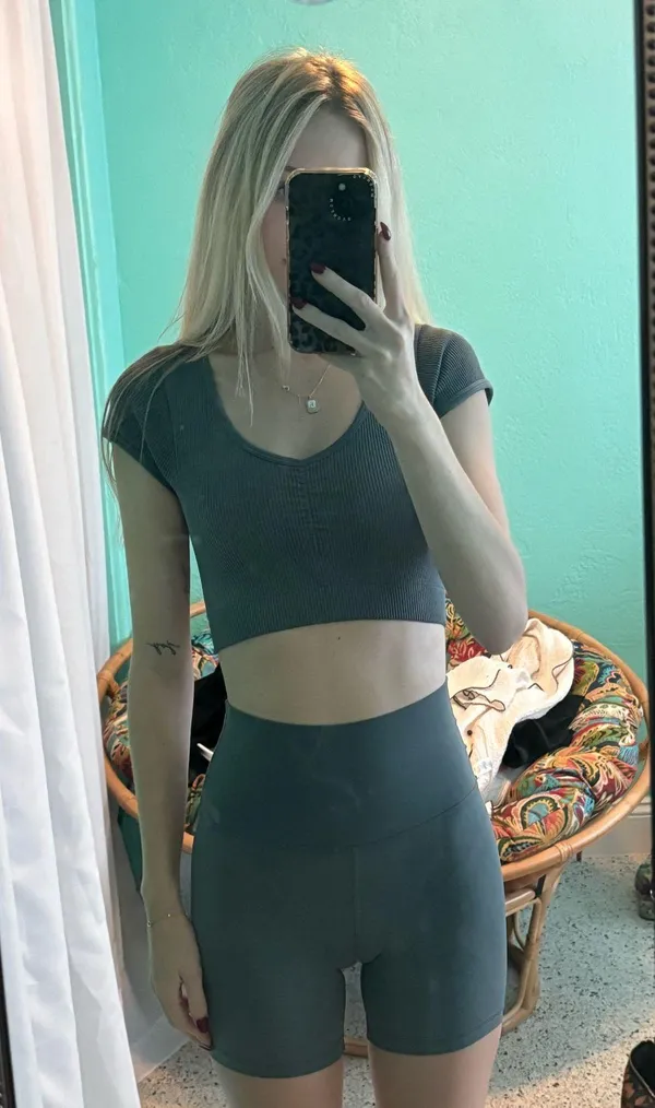 Hollister Active Matching Set - Image 4
