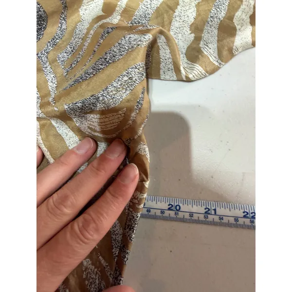 Carlisle Silk Blouse Womens Size 4 S Tan Zebra Print Y2K Safari Quiet Luxury - Image 8
