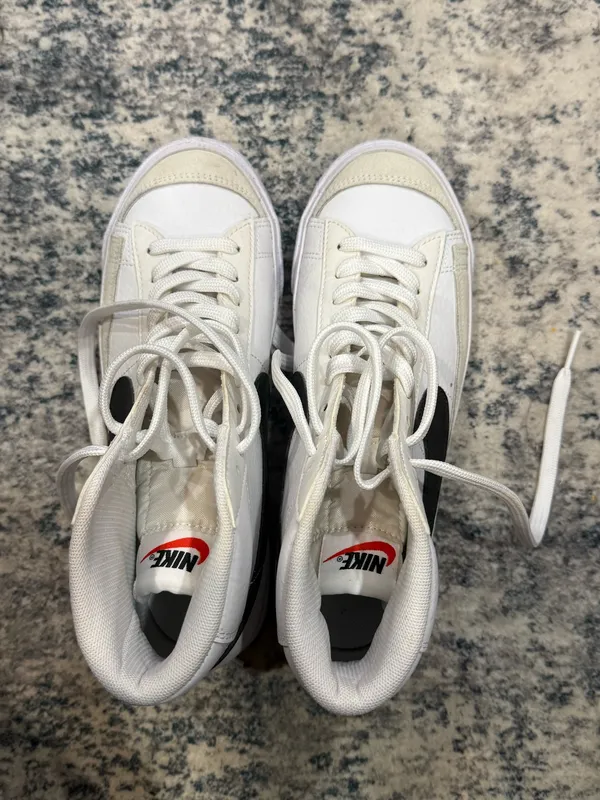 Nike Blazer Mid - Image 3
