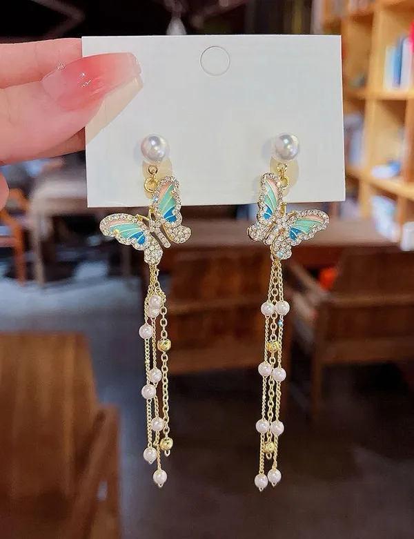 Elegant Butterfly Tassel Chain Dangle Drop Earrings for Women - Image 3