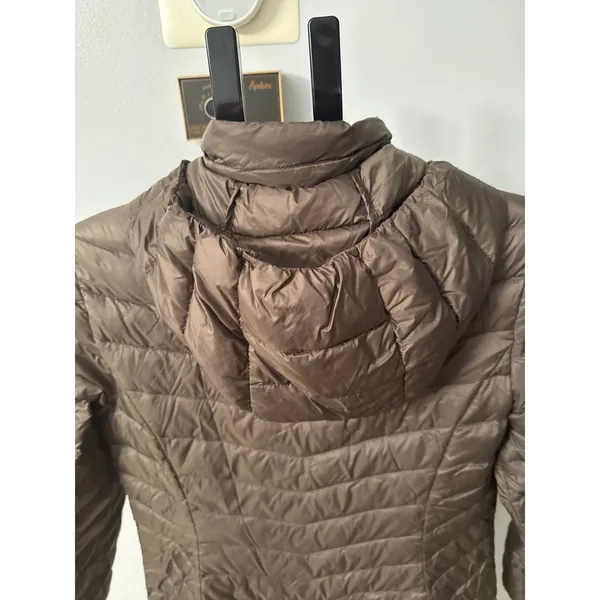 32 Degrees Women's Heat Ultralite Packable Down Hooded Puffer Jacket Size Medium - Image 8