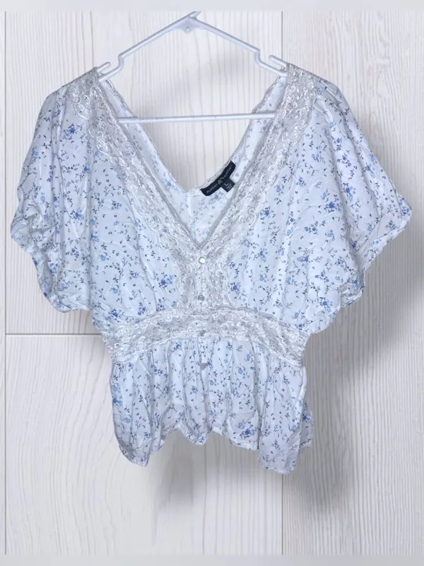 ALMOST FAMOUS Cottagecore Floral Flutter Sleeve Lace Crochet Empire Waist Blouse - Image 3
