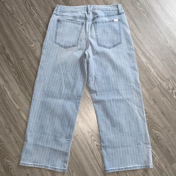 7 For All Mankind Jen 7 Striped Light Denim Cropped Wide Leg Jeans - Image 5
