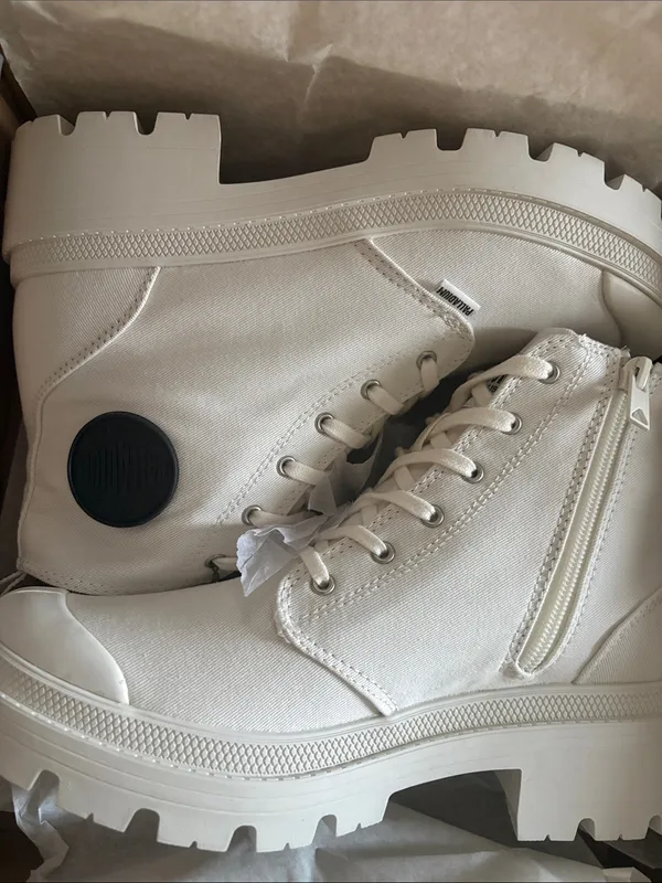 NWT- Palladium Pallabase Twill Womens Boots Sz 8.5 - Image 3