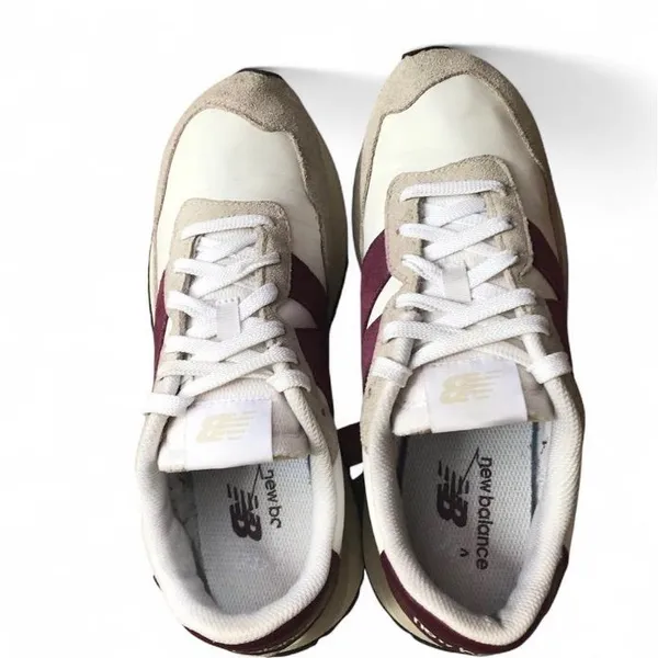 New Balance 237 in White and Burgandy Women’s Size 10 - Image 2