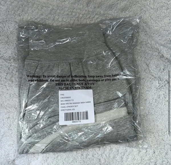 NWT Free People Movement Challenger Set In Heather Grey $128 MSRP New in free people poly bag No refunds or cancellations - Image 4