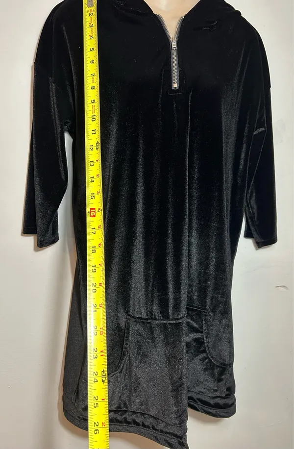 Women's sports and home dress.Size M. $28. - Image 2