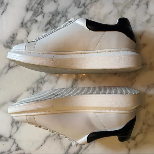 NWOT Steve Madden Gaines White/Black Faux Leather Platform Sneakers Women’s 11M - Image 3