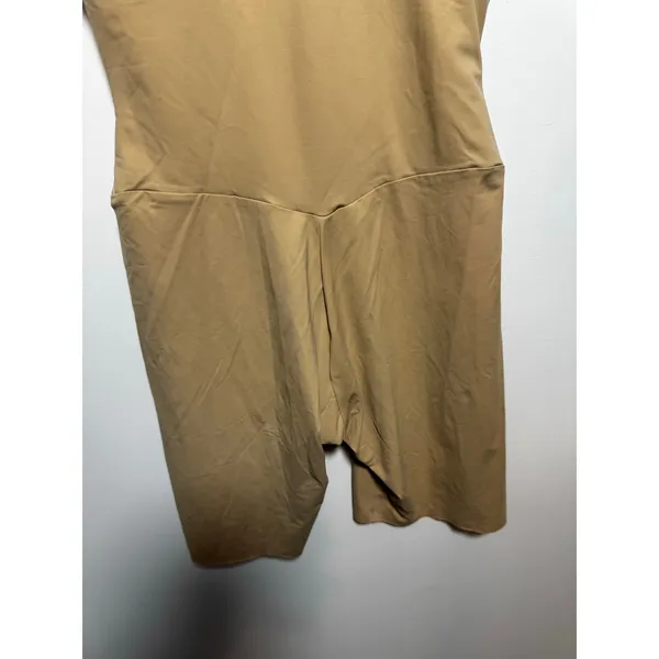 Brand New Maidenform Women's Size Medium Beige One Piece Bodysuit Shapewear - Image 10