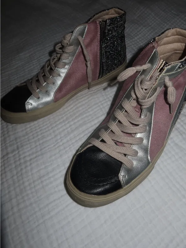 Women’s High-Top Sneaker in Dusty Pink with Silver Glitter - Image 4