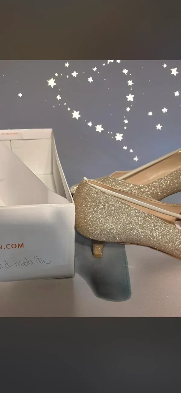 Gold Kitty Shoes Size 8.5 - Image 3