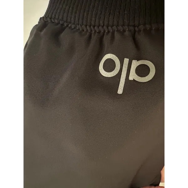 ALO Yoga Off Duty Bomber Down Filled Puffer Athleisure Classic black size XS - Image 8