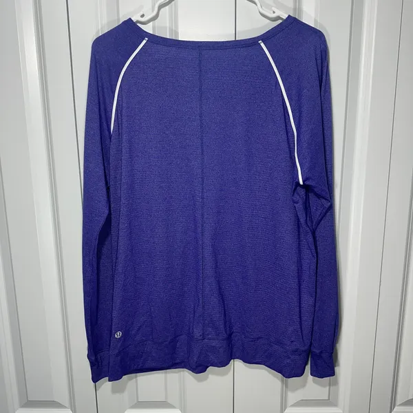 Lululemon Weightless Crew Long Sleeve Top Womens 12 Purple Reflective Running‎ - Image 5