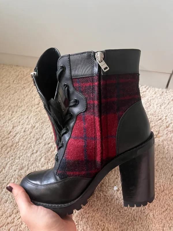 Coach Boots - Image 16