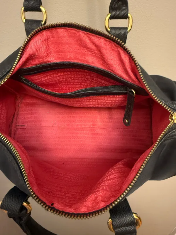Victoria's Secret Black Satchel Top Handle Bag Gold Hardware Logo Zipper - Image 3