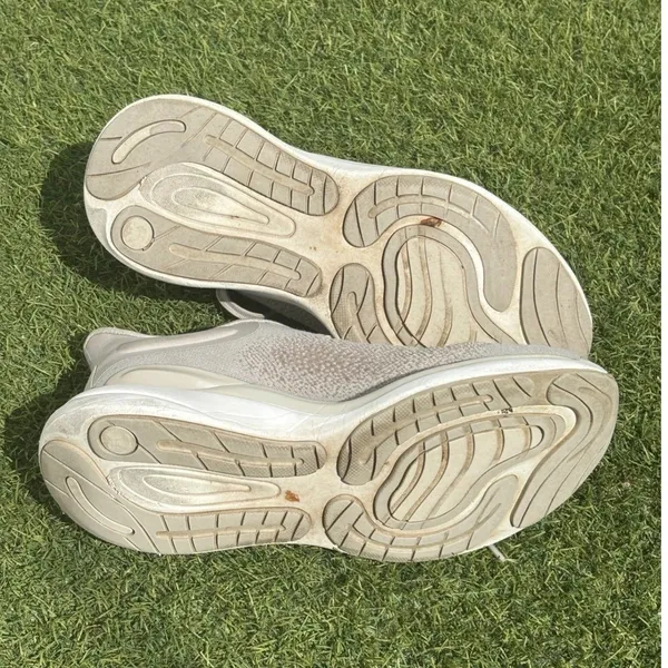 Lululemon Chargefeel 2 Low Workout Shoes Womens 7 Grey Running Training - Image 4