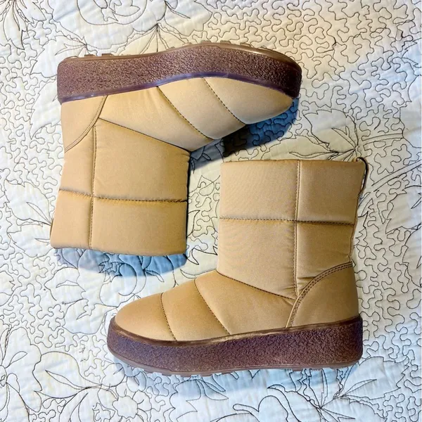 Madewell The Toasty Puffer Water-Resistant Cozy Boot ~ Olive Surplus ~ Size 6 💛 - Image 4