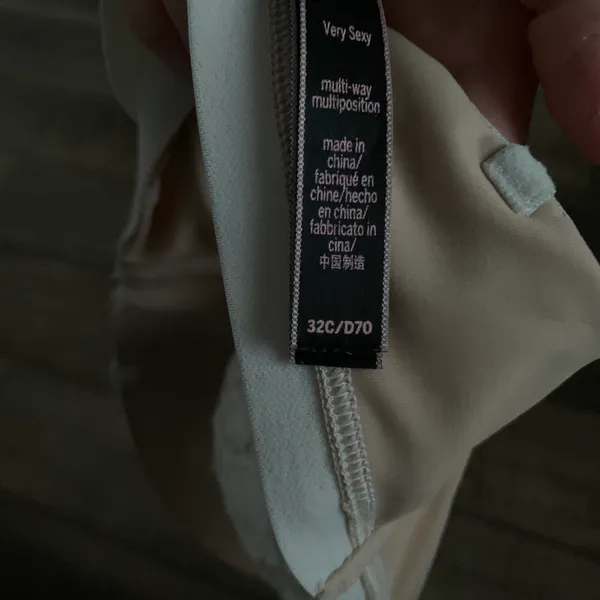 Victoria's Secret Bra - Image 3