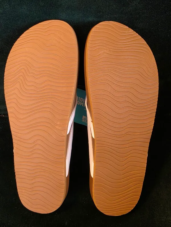 Reef 8 Cushion Spring Joy White Flip-Flop Sandals - Image 5