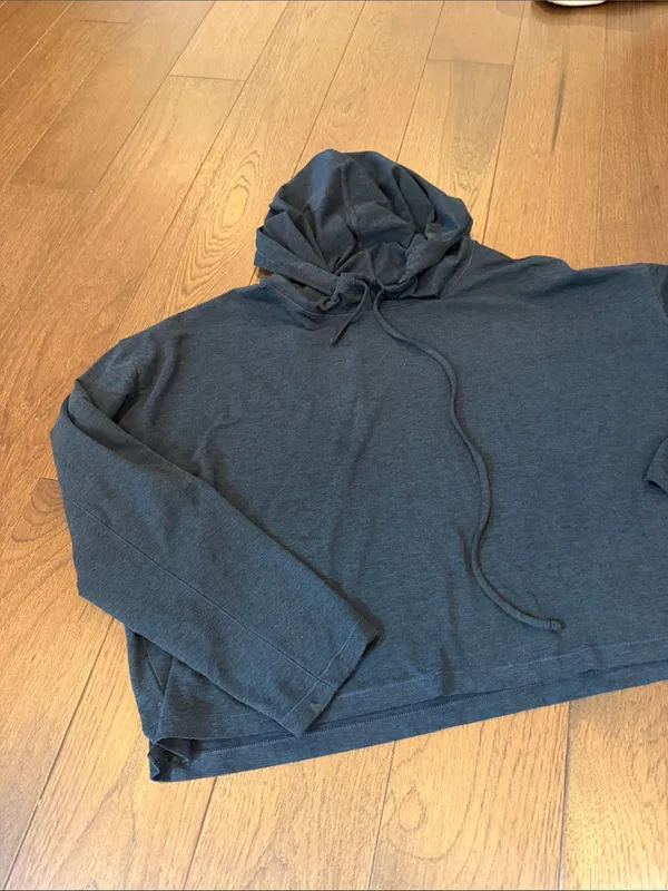 Girlfriend Collective Reset Cropped Hoodie in Navy Blue Size Medium - C11-710 - Image 5