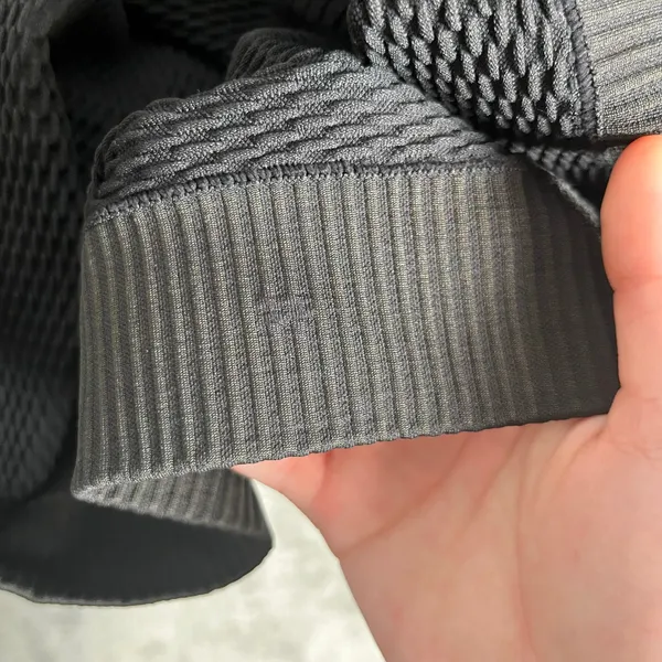 Lululemon Rest Less Pullover‎ Black Textured Size 4 - Image 2