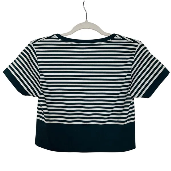 OFFLINE by Aerie Women's Green And White Striped Seamless Cropped T-Shirt Size M - Image 4