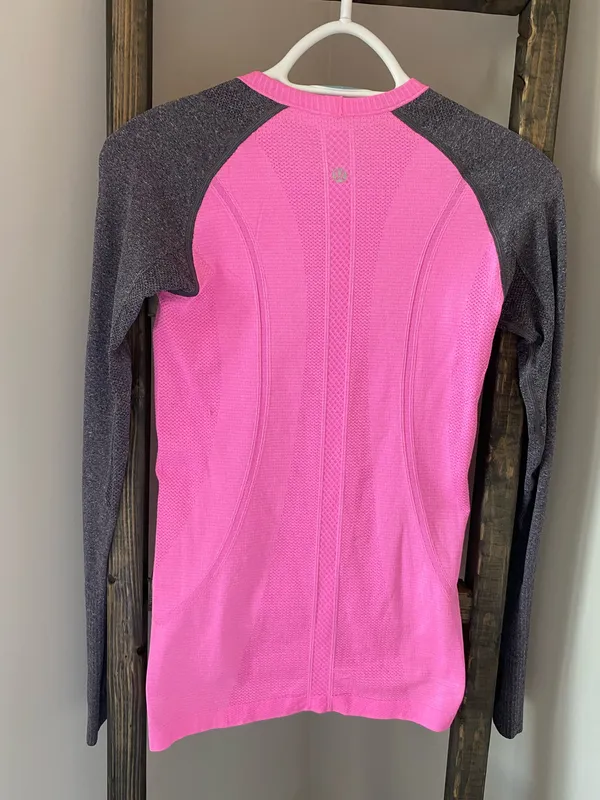 Lululemon Swiftly Tech Long Sleeve - Image 2