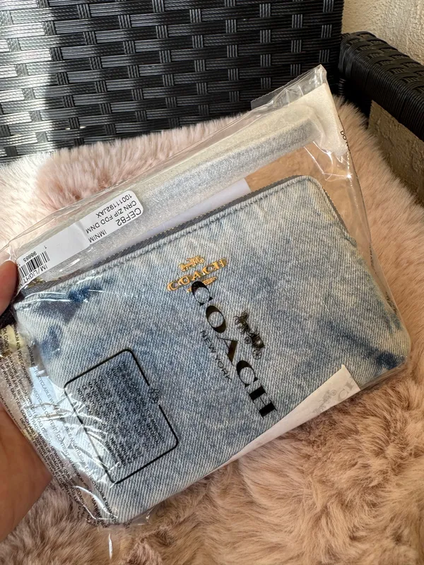 NWT Coach Corner Zip Wristlet Loved Denim With Charms CEF82 Gold/Light Indigo - Image 9