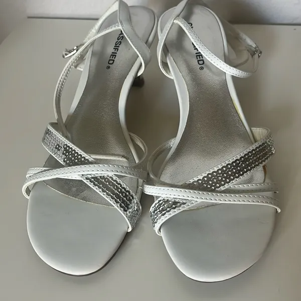 Classified Strappy Kitten Heels in White Silver Women's Size 6.5 - Image 2