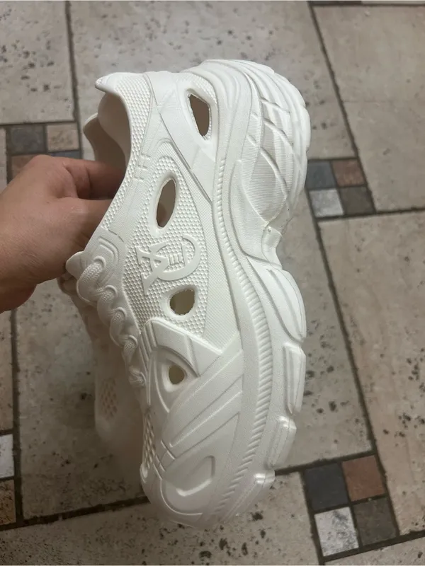 NEW EVA breathable lightweight women casual shoes size 7 - Image 3