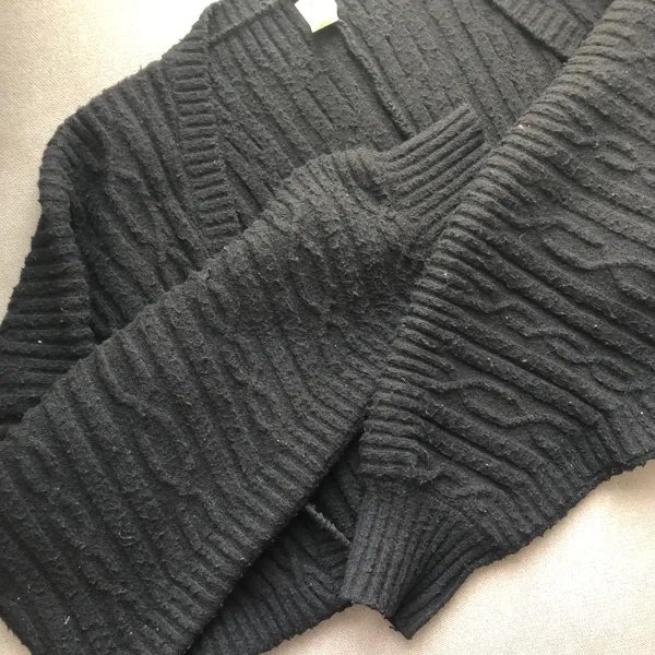 Alo Cable Knit Shawl Black One Size - Image 13