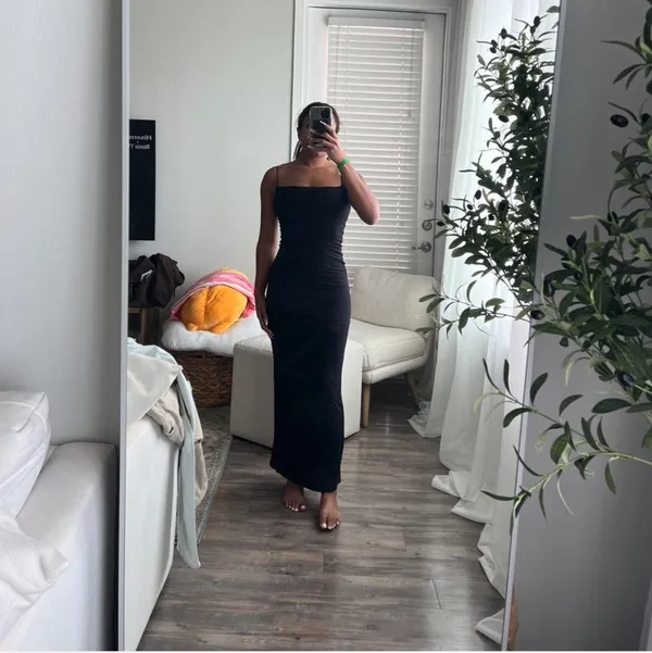 Glassons NWT slim fit contour maxi dress - Image 4