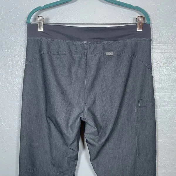 Figs Women M Graphite Gray Kade Cargo Scrub Pants Yoga Waistband Pocket Dental - Image 6