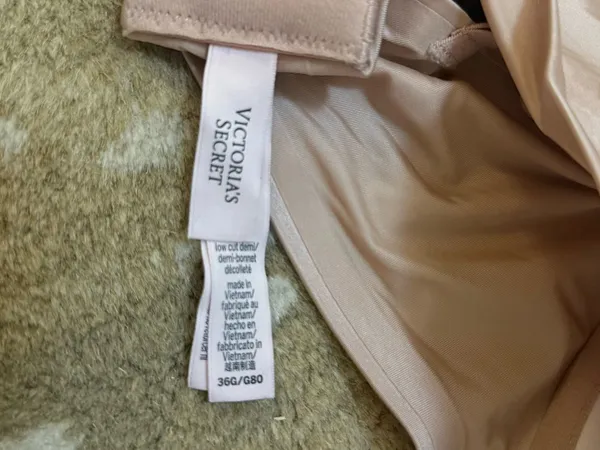 Victoria’s Secret Very Sexy Low Cut Demi Bra 36G Nude Blush Smooth - Image 7