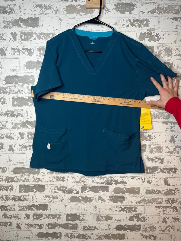 Carhartt | women nwt turquoise blue force scrub top - Image 4